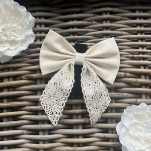 Neutral Lace Sailor Bow