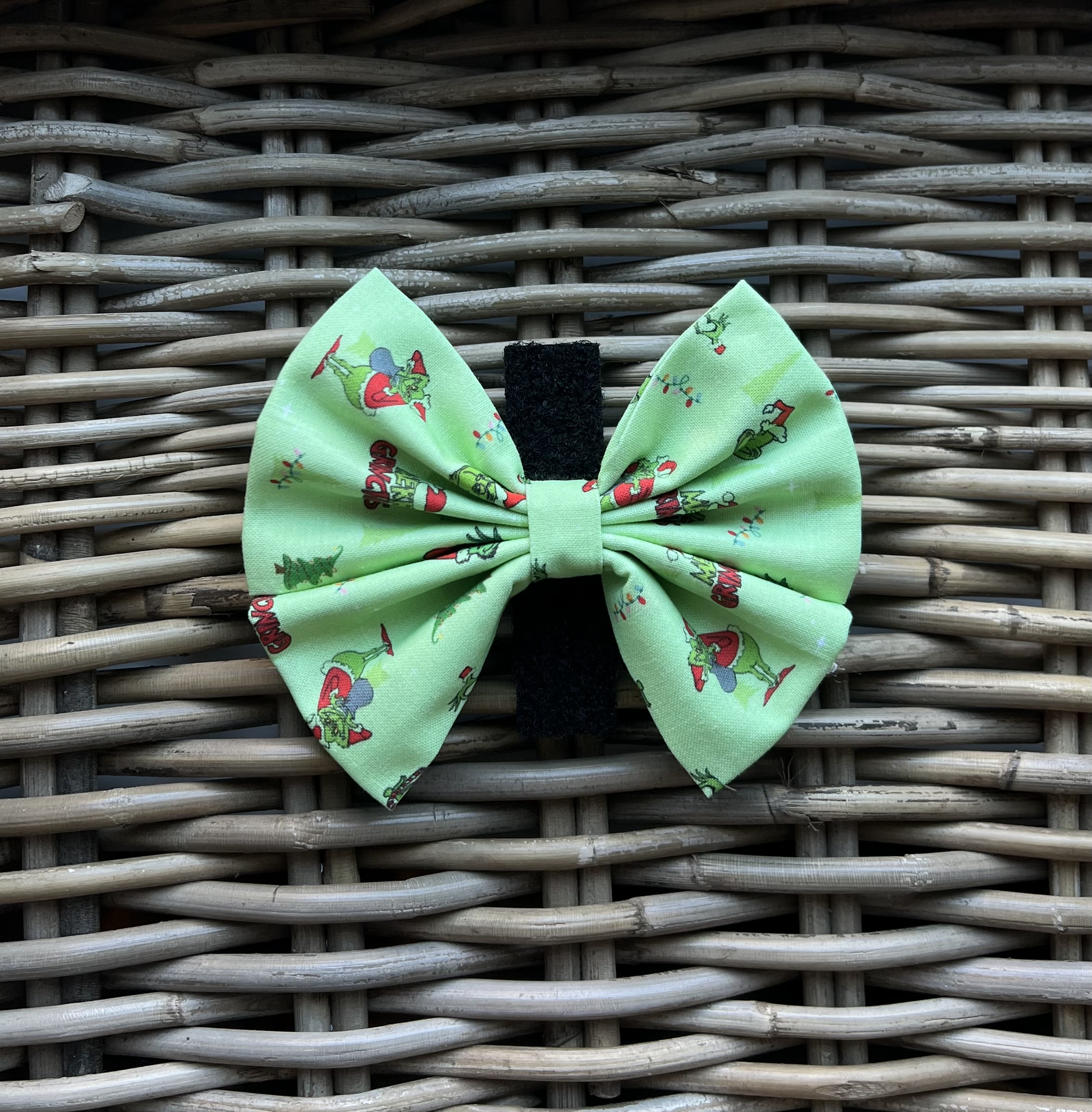 Green Bow- Merry Grinchmas